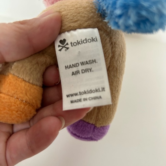 Tokidoki Unicorno Kaili Sunkissed Tan Plush 8” Hawaiian Flowers Stuffed Animal - Picture 5 of 7